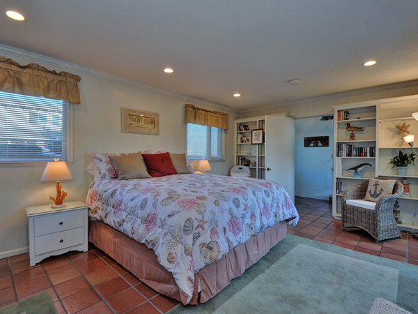 Santa Cruz Vacation Rental - 1600 West Cliff - Bedroom 3 
